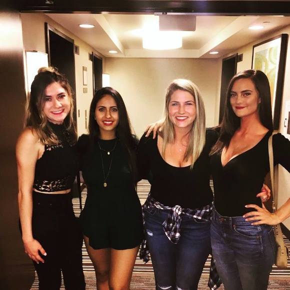 Meet your Posher, Sandra - Picture 1 of 1